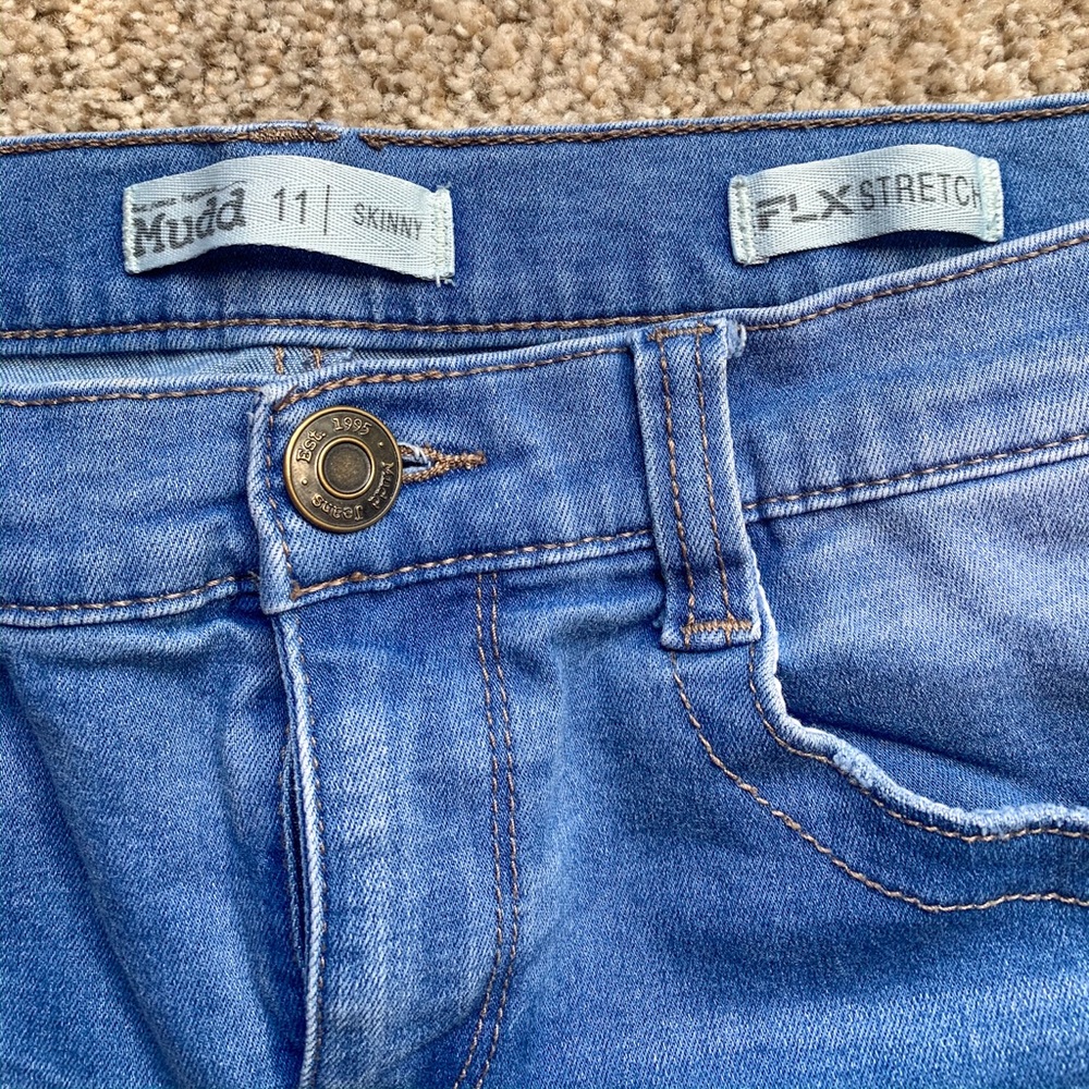 Basic Blue Jeans - Picture 2 of 5